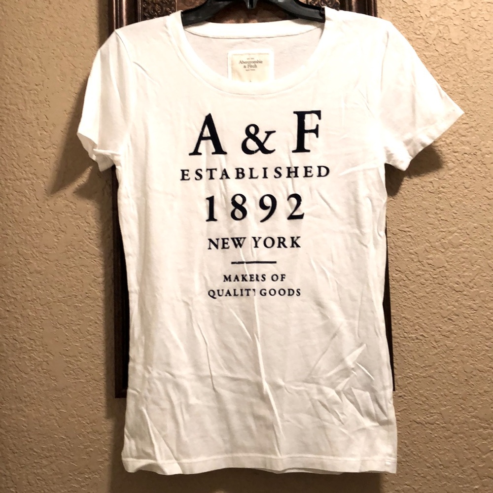 NWT RARE & HTF VINTAGE Abercrombie & Fitch Top. Large.